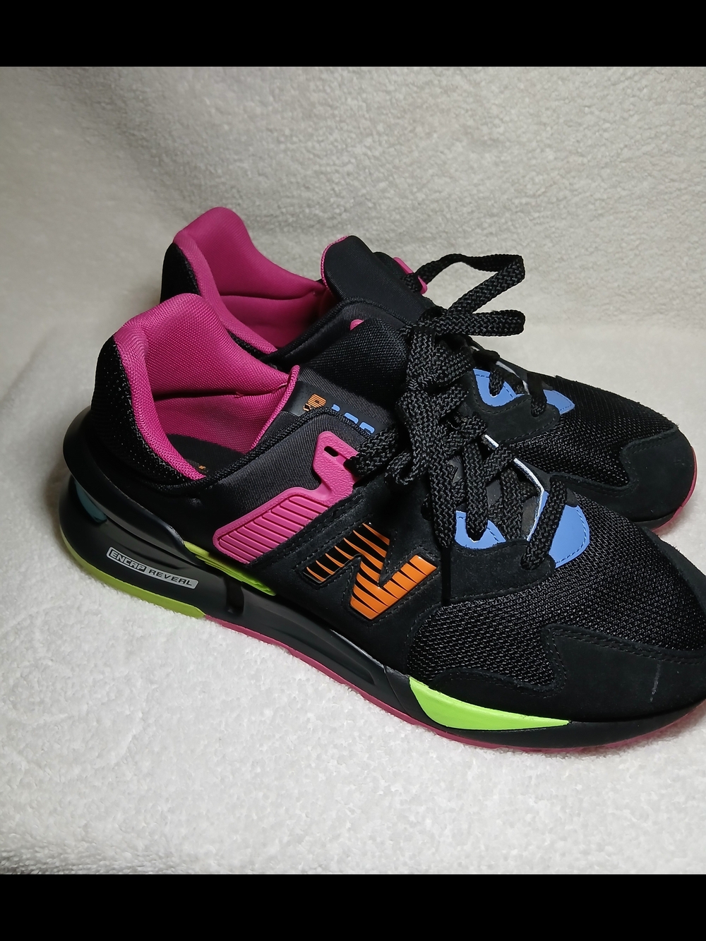 Men's 997 Sport New Balance Multicolor Black Athletic Sneakers. Size 9.5